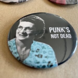 Magnet - Punk's not dead